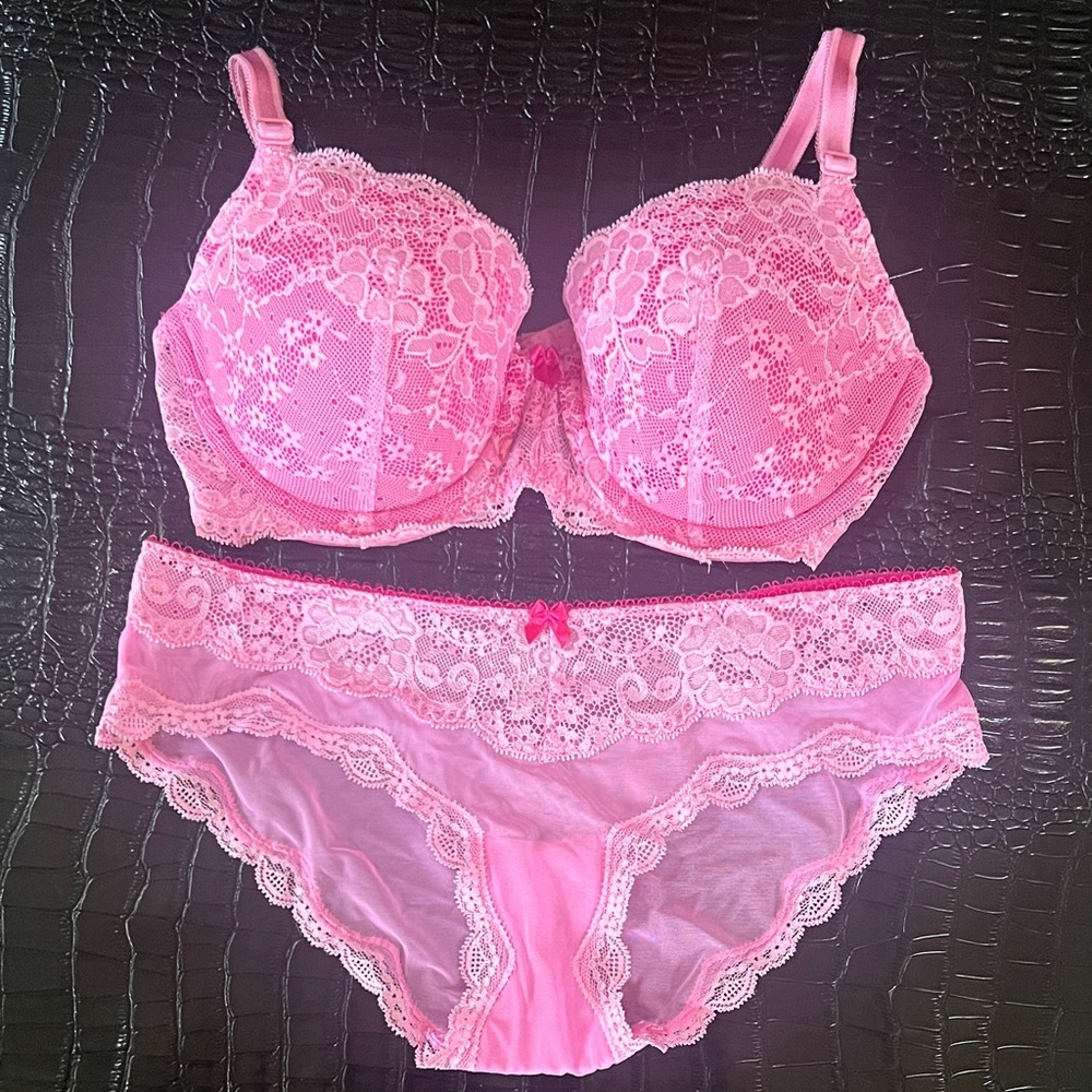 Victoria's Secret Pink Lace Dream Angels Set